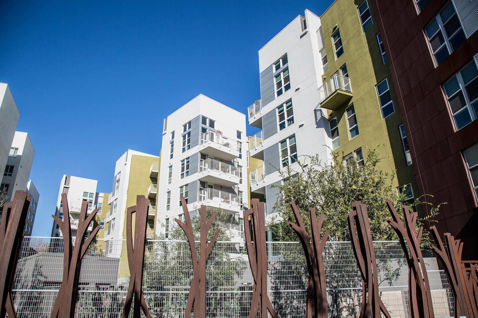 Stylish Apartments In San Diego East Village Exteriör bild